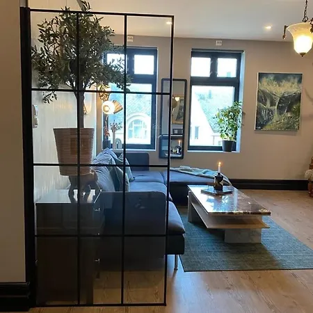 With 3 Bedrooms And A Terrace In The Center Of Ålesund