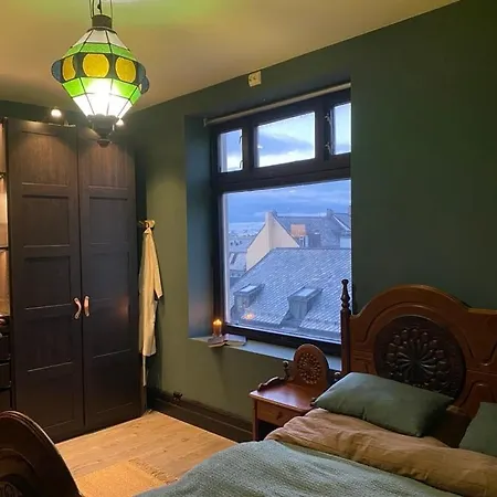 With 3 Bedrooms And A Terrace In The Center Of